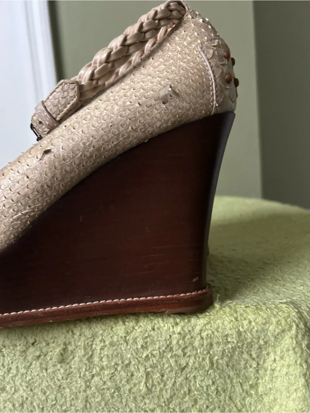 Tod's Beige Snake Skin Leather Mary Jane Wedge Pumps Sz 39